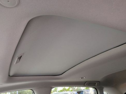 New 2026 Honda HR-V EX-L image 17