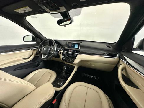 Used 2018 BMW X1 xDrive28i AWD/4WD image 2