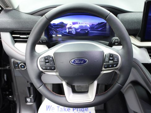 New 2026 Ford Explorer Active w/ Active Comfort Package image 18