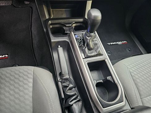 Used 2021 Toyota Tacoma SR5 image 31