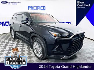 Used 2024 Toyota Grand Highlander AWD video 1