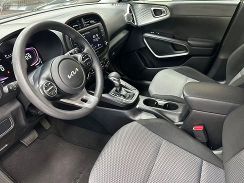 Used 2023 Kia Soul LX w/ Option Group 015 image 13