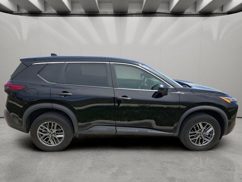 Used 2023 Nissan Rogue S AWD/4WD image 6
