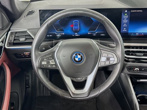 Used 2023 BMW i4 eDrive40 RWD image 18