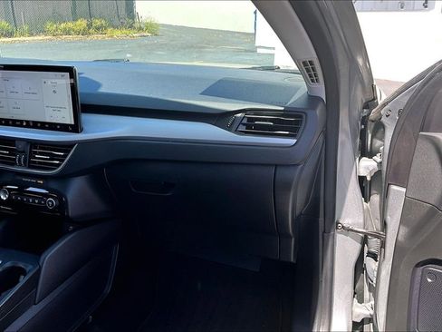 Used 2024 Ford Escape Platinum image 24