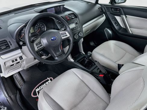Used 2015 Subaru Forester 2.5i Premium AWD/4WD image 8