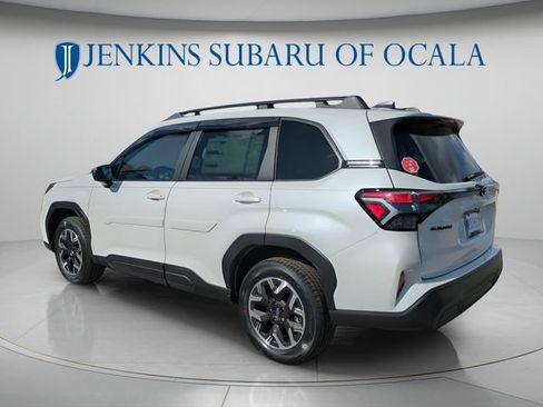 Used 2026 Subaru Forester Premium AWD/4WD image 5