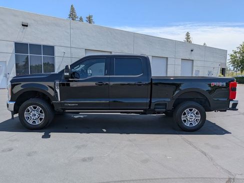 Used 2023 Ford F250 Lariat w/ Lariat Ultimate Package AWD/4WD image 9
