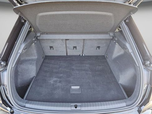 Used 2022 Audi Q3 2.0T Premium w/ Convenience Package image 28