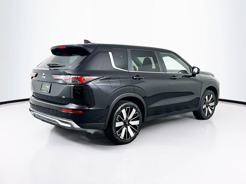 Used 2025 Mitsubishi Outlander SE AWD/4WD image 9