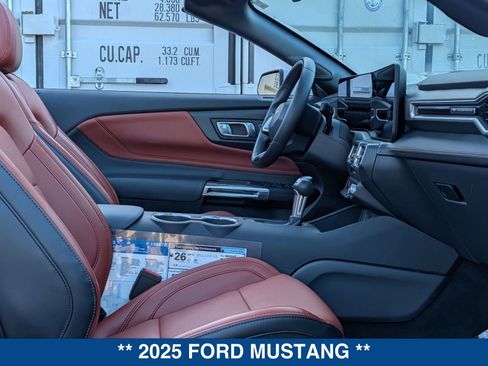 Used 2025 Ford Mustang Premium image 13