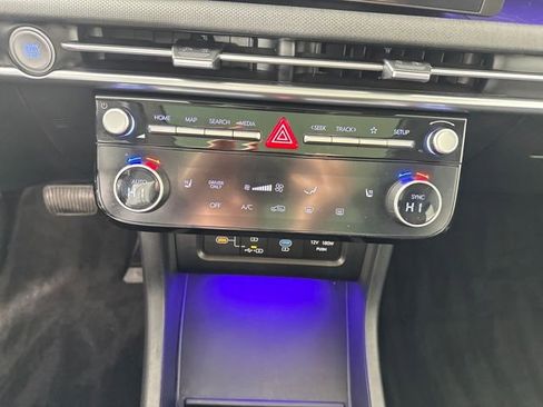 Certified 2025 Hyundai Tucson SEL image 30