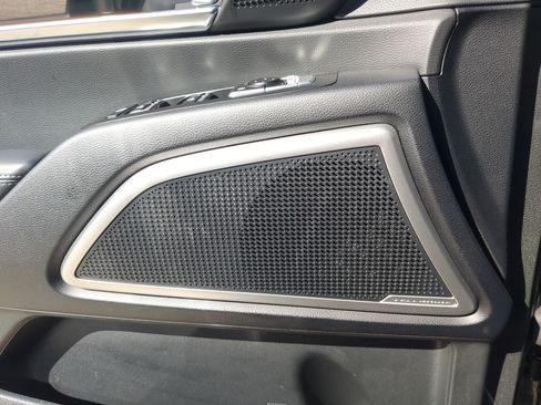 Used 2022 Kia Telluride EX w/ EX Premium Package image 17