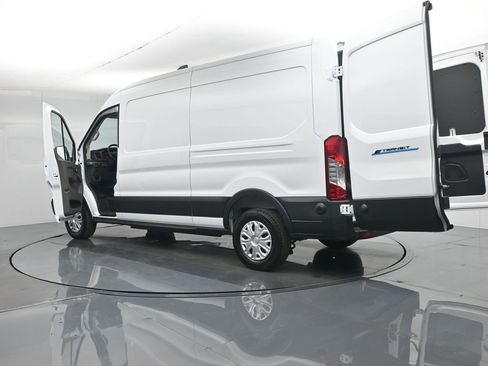 New 2026 Ford E-Transit 148 Medium Roof w/ Load Area Protection Package RWD image 29