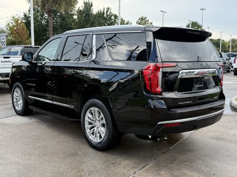 Used 2022 GMC Yukon SLT w/ SLT Luxury Package RWD image 7