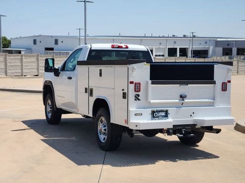 New 2024 GMC Sierra 2500 Pro w/ Convenience Package RWD image 4