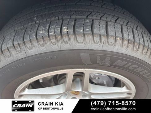 Used 2021 Porsche Macan AWD/4WD image 10