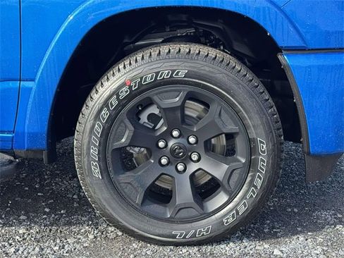 New 2026 RAM 1500 4x4 Crew Cab image 28