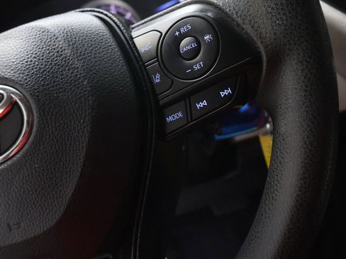 Used 2020 Toyota Corolla LE FWD image 20