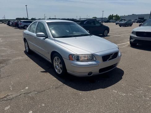 Used 2006 Volvo S60 2.5T AWD/4WD image 3