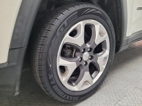 Used 2018 Jeep Compass Limited w/ Navigation Group FWD image 31