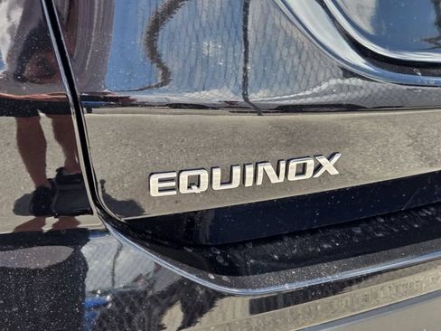 Used 2023 Chevrolet Equinox Premier FWD image 5