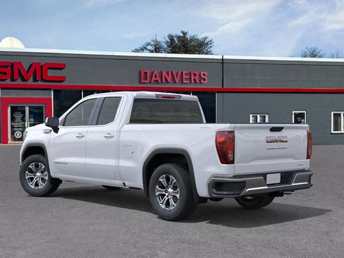 New 2026 GMC Sierra 1500 SLE image 3