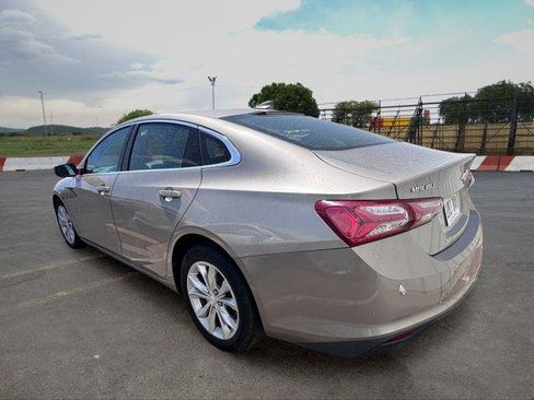 Used 2022 Chevrolet Malibu LT FWD image 4