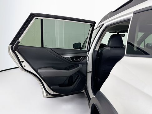 Used 2025 Subaru Outback Onyx Edition image 26