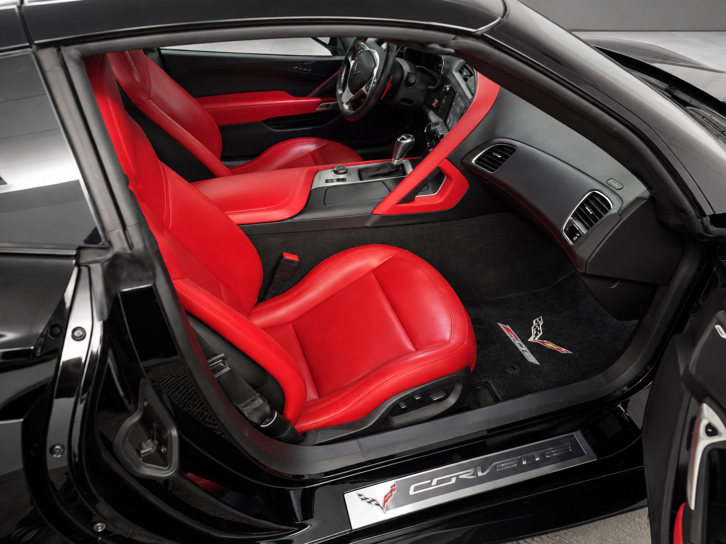 Used 2019 Chevrolet Corvette Z06 RWD image 8
