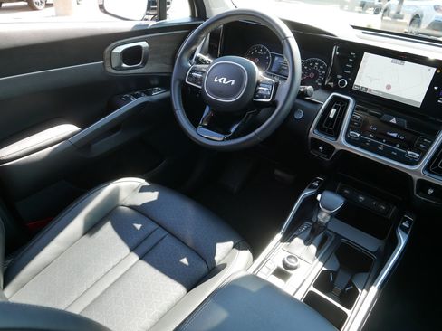 Used 2023 Kia Sorento X-Line EX AWD/4WD image 9