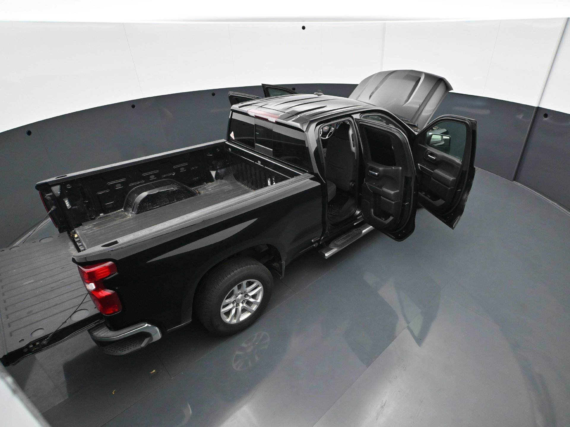 Used 2021 Chevrolet Silverado 1500 LT w/ Z71 Off-Road Package AWD/4WD image 41