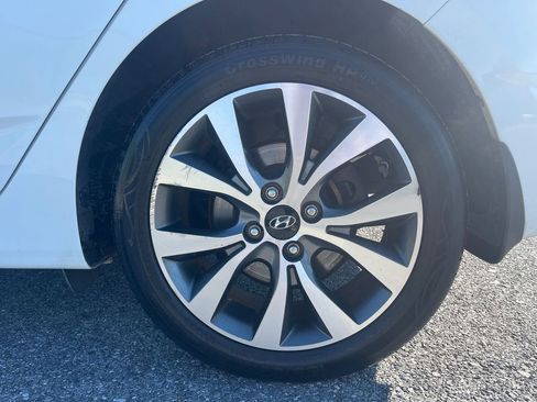 Used 2015 Hyundai Accent Sport image 12