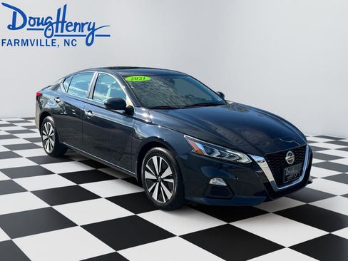 Used 2021 Nissan Altima 2.5 SV w/ SV Premium Package image 7