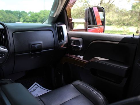 Used 2015 Chevrolet Silverado 2500 LTZ w/ Duramax Plus Package AWD/4WD image 11