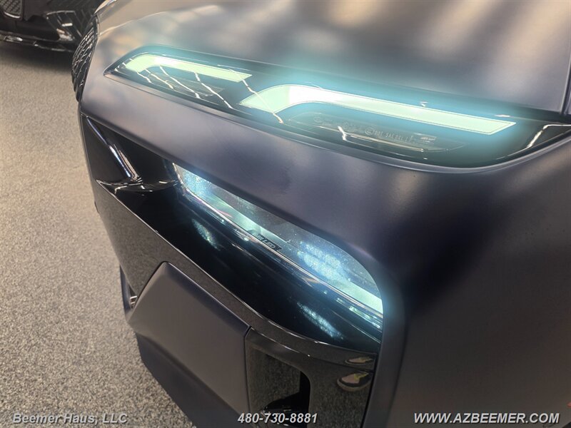 Used 2024 BMW i7 xDrive60 w/ M Sport Package RWD image 38