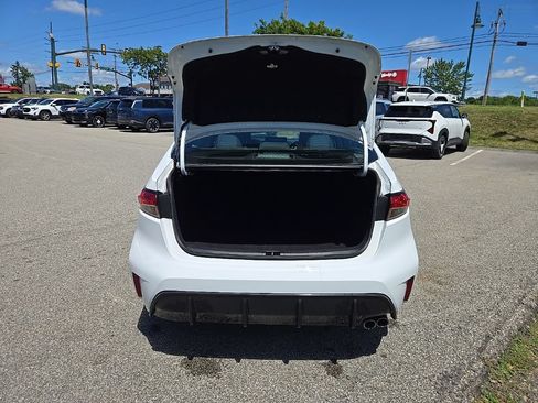 Used 2024 Toyota Corolla SE FWD image 5