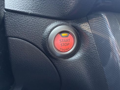 Used 2018 Nissan Sentra SR w/ SR Midnight Edition Package FWD image 30