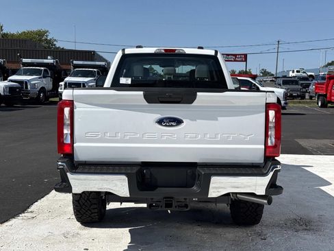 New 2026 Ford F250 XL w/ XL Off-Road Package AWD/4WD image 4