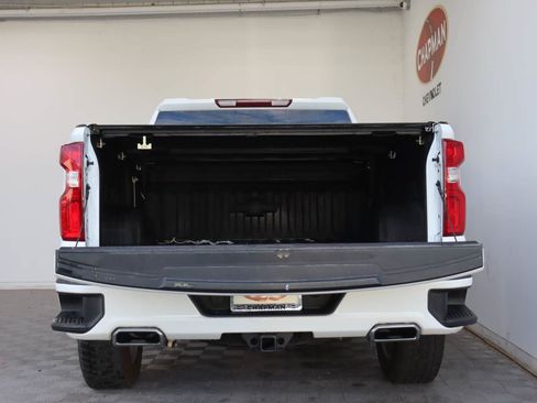 Used 2023 Chevrolet Silverado 1500 RST w/ Z71 Off-Road Package AWD/4WD image 5