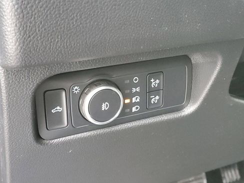 New 2025 Ford Ranger Lariat w/ Black Appearance Package image 10