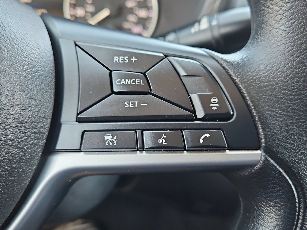 Used 2025 Nissan Sentra SV FWD image 22