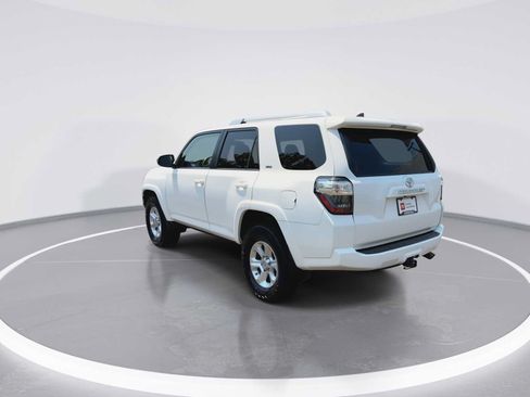 Certified 2016 Toyota 4Runner SR5 AWD/4WD image 6