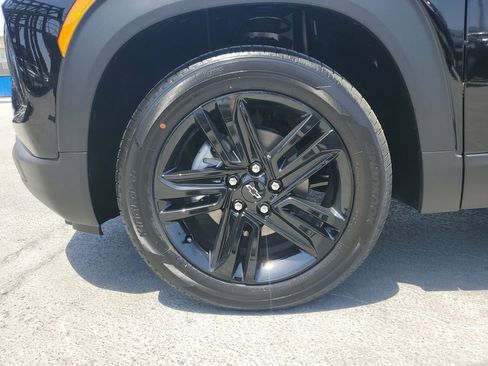 New 2026 Chevrolet TrailBlazer LT w/ Midnight Edition FWD image 7