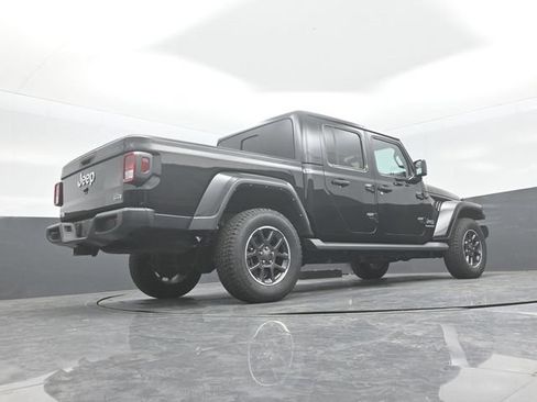 Used 2022 Jeep Gladiator Overland w/ Popular Equipment Package AWD/4WD image 21