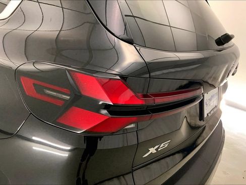 Certified 2024 BMW X5 xDrive40i AWD/4WD image 28