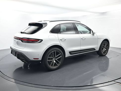 Certified 2023 Porsche Macan AWD/4WD image 15