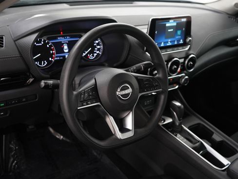 Used 2024 Nissan Sentra SV image 18