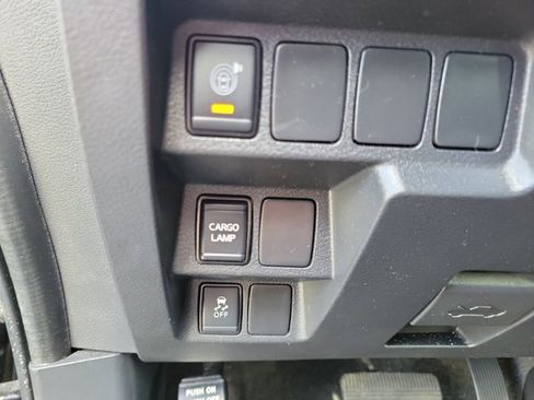 Used 2022 Nissan Frontier Pro-X w/ Technology Package image 24