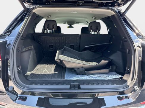 Used 2020 Chevrolet Equinox LT w/ Midnight Edition FWD image 10